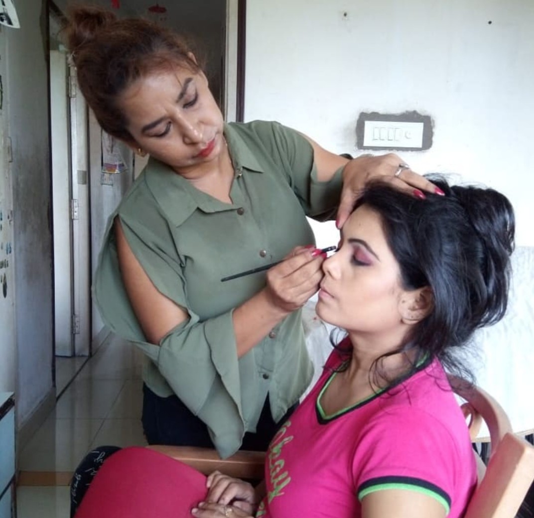 Makeup services at Silky Beauty Salon & Academy Thakurpukur Kolkata